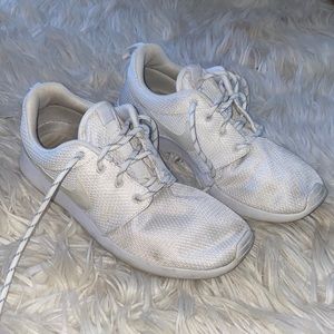 Nike Roshe Run Sneaker